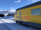 Infranords mätvagn står still i ett snöigt landskap. 